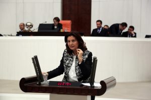 Bursa Milletvekili Karabıyık'tan "Kadın &Uuml;niversiteleri" değerlendirmesi