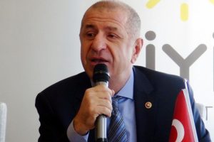 İYİ Partili &Ouml;zdağ'dan Soylu'ya: Peşime taktığın polisleri &ccedil;ek