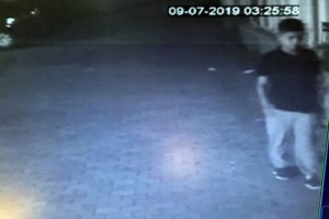 Motosiklet hırsızları kameradan ka&ccedil;amadı
