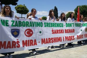 Kosova'da Srebrenitsa Soykırımı kurbanları anıldı