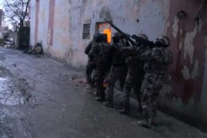 Cizre'deki EYP'li saldırıya 9 g&ouml;zaltı