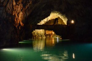 Altınbeşik Mağarası turistlerin ilgi odağı