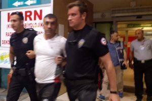 Bursa'da su&ccedil;&uuml;st&uuml; yakalanan hırsızlar tutuklandı