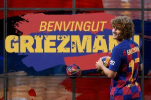 Barcelona yılın transferini tanıttı