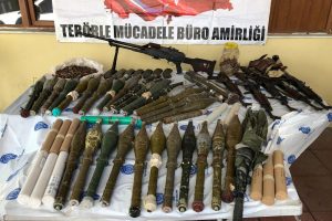 Hakkari'de &ccedil;ok sayıda m&uuml;himmat ele ge&ccedil;irildi