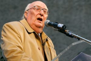 &Uuml;nl&uuml; yazar Andrea Camilleri hayatını kaybetti