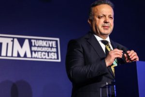 "Y&uuml;ksek katma değerli sekt&ouml;rlerin ağırlığının artırılması gerekiyor"