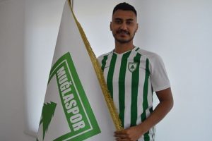 Muğlaspor stoper G&uuml;ray Fırat ile anlaştı