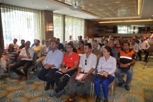 Bursa Gemlik Belediyesi STK'lar ve muhtarları y&ouml;netime katıyor