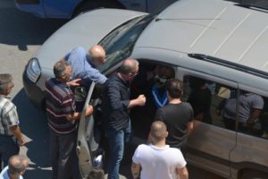 Yol verme tartışması trafiği fel&ccedil; etti!