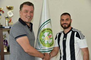 Manisa'da Zahit imzayı attı
