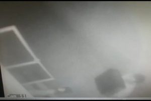 Okuldan hırsızlık ş&uuml;phelileri tutuklandı