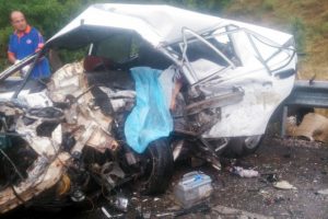 Isparta'da feci kaza: Gelin, kaynana ve kayınpeder hayatını kaybetti
