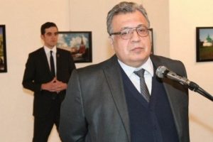 TRT &ccedil;alışanlarına 'Karlov suikastı' operasyonu