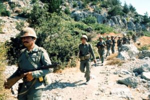 Kahramanlar 45 yıl sonra Kıbrıs'a yeniden &ccedil;ıkarma yapıyor