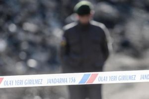 Eş cinayeti sanığına m&uuml;ebbet istemi: "Evimizde ailemin fotoğrafı yok"