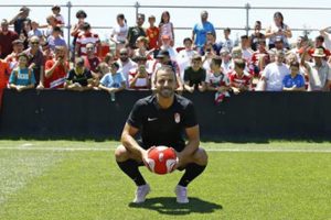 Roberto Soldado: "Granada b&uuml;y&uuml;k bir aile"