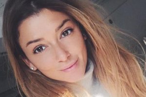 Top Model Selda Car'dan &ccedil;ıplak paylaşım