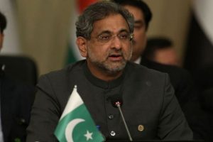Eski Pakistan Başbakanı Abbasi tutuklandı
