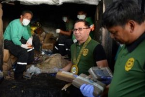 Filipinler'de uyuşturucudan 8 bin polise ceza verildi