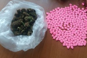 Jandarmadan uyuşturucu operasyonu: 3 g&ouml;zaltı