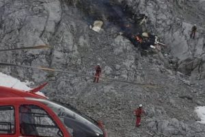 Avusturya'da u&ccedil;ak d&uuml;şt&uuml;: 3 &ouml;l&uuml;