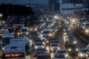 İstanbul trafiğinde hız ortalaması 3.7 kilometre yavaşladı