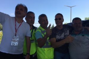 Uygulama yapan polise Claude Van Damme s&uuml;prizi