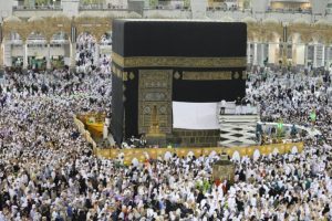 Kabe &ouml;rt&uuml;s&uuml; 3 metre yukarı kaldırıldı