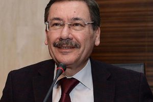 ODT&Uuml; Rekt&ouml;r&uuml; K&ouml;k ile Melih G&ouml;k&ccedil;ek hakkında su&ccedil; duyurusu