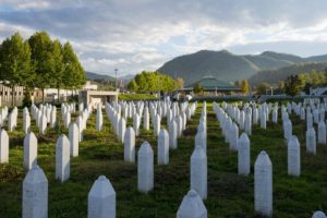 Hollanda Srebrenitsa katliamından kısmen sorumlu buldu