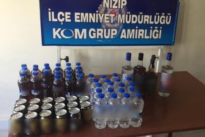 67 şişe ka&ccedil;ak i&ccedil;ki ele ge&ccedil;irildi