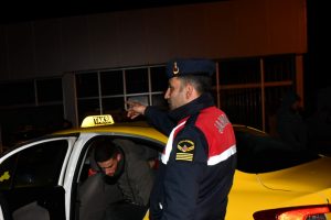 3 g&uuml;nde 150 ka&ccedil;ak g&ouml;&ccedil;men yakalandı