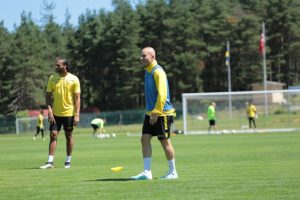 G&ouml;khan T&ouml;re yeni takımıyla ilk antrenmanına &ccedil;ıktı