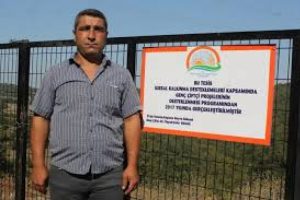 &Ccedil;ocuğunu d&ouml;vd&uuml;ğ&uuml; i&ccedil;in kurşunlayarak &ouml;ld&uuml;rd&uuml;!
