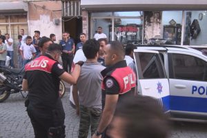 Alacak-verecek meselesi kanlı bitti: 1 &ouml;l&uuml;, 2 yaralı