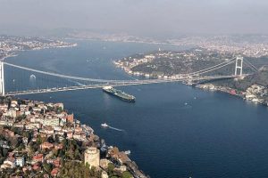 İstanbul Boğazı gemi ge&ccedil;işlerine kapatıldı