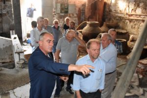 Bursa Gemlik Belediye Başkanı Sertaslan: Gelecek nesillere zeytinyağı k&uuml;lt&uuml;r&uuml;n&uuml; aktaracağız