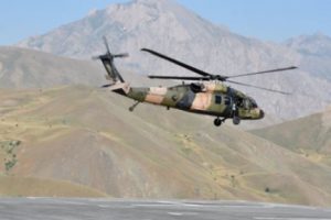 Hakkari'de ter&ouml;ristlerden taciz ateşi