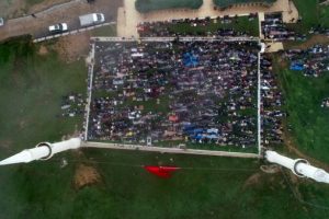 557 yıllık &uuml;st&uuml; a&ccedil;ık cami g&ouml;renleri kendine hayran bırakıyor