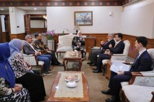 Bakan Sel&ccedil;uk Endonezya'da