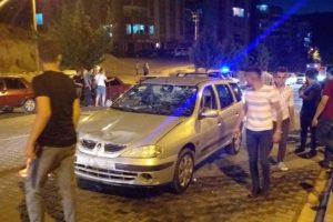 Otomobil ile motosiklet &ccedil;arpıştı: 2 yaralı