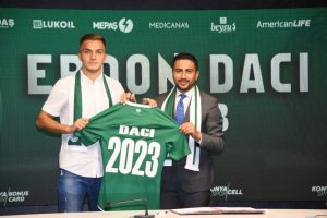 Konyaspor'da Erdon Daci'nin s&ouml;zleşmesi 3 yıl daha uzatıldı
