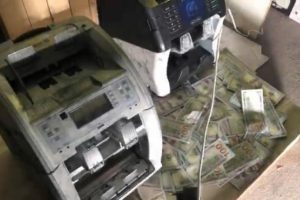 Tarihin en b&uuml;y&uuml;k sahte dolar operasyonu
