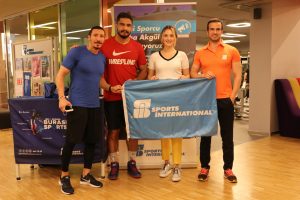 Milli g&uuml;reş&ccedil;i Taha Akg&uuml;l, hayranları ile buluştu