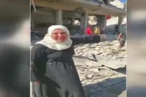 İdlibli kadından yardım &ccedil;ığlığı: Bu masum insanları &ouml;ld&uuml;rmeyi durdurun