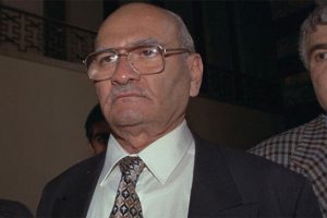 Eski Devlet Bakanı Emre son yolculuğuna uğurlandı