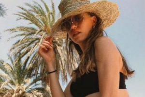 Serenay Sarıkaya'dan dikkat &ccedil;eken paylaşım