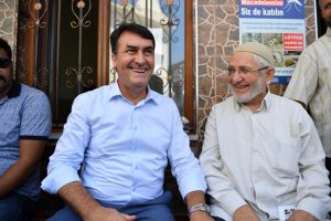 Bursa Osmangazi Belediye Başkanı D&uuml;ndar, Yenibağlar Mahallesi'ni ziyaret etti