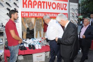 Paland&ouml;ken: İndirim tuzaklarına yasa ile son verilmeli